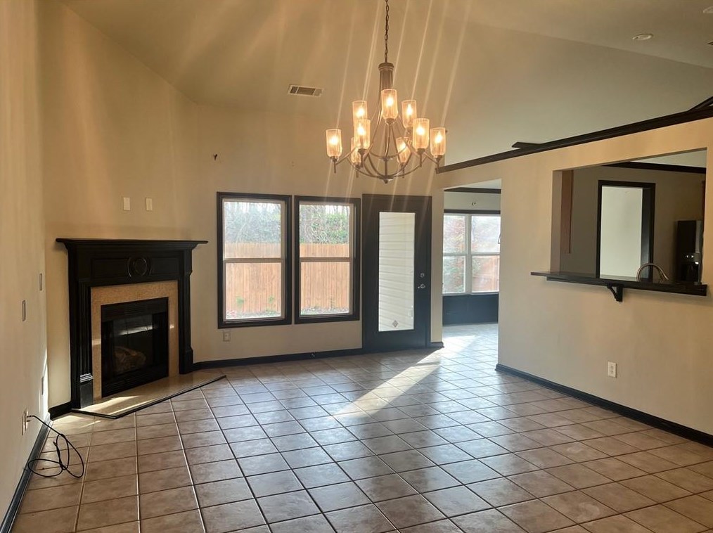 2637 Woodford Ln, Buford, GA 30519