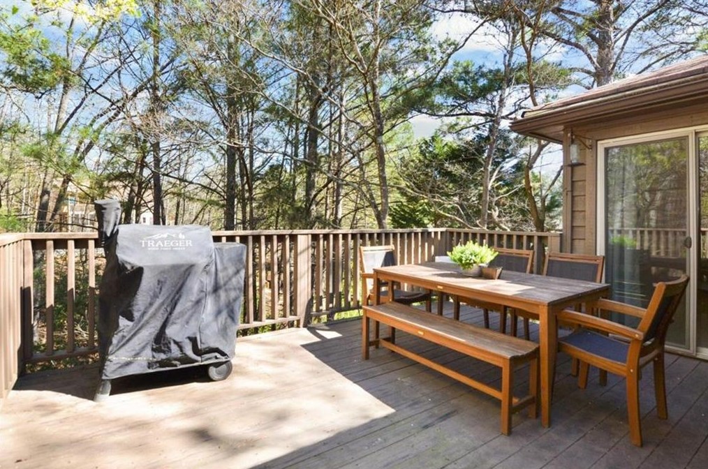 535 Putters Ct, Alpharetta GA  30022-5367 exterior