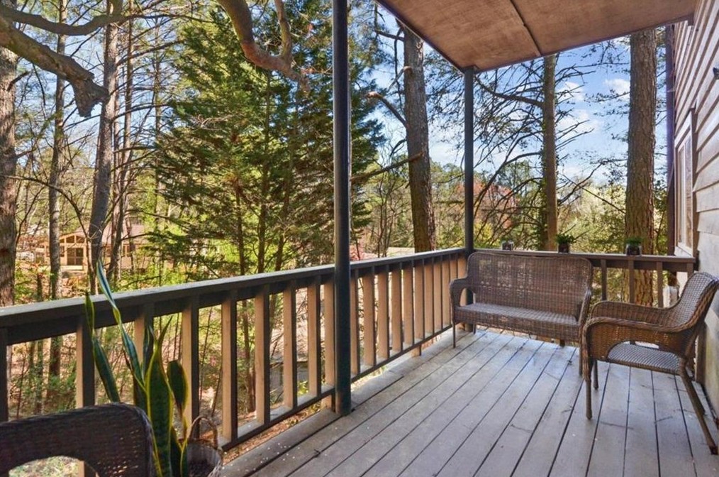 535 Putters Ct, Alpharetta GA  30022-5367 exterior