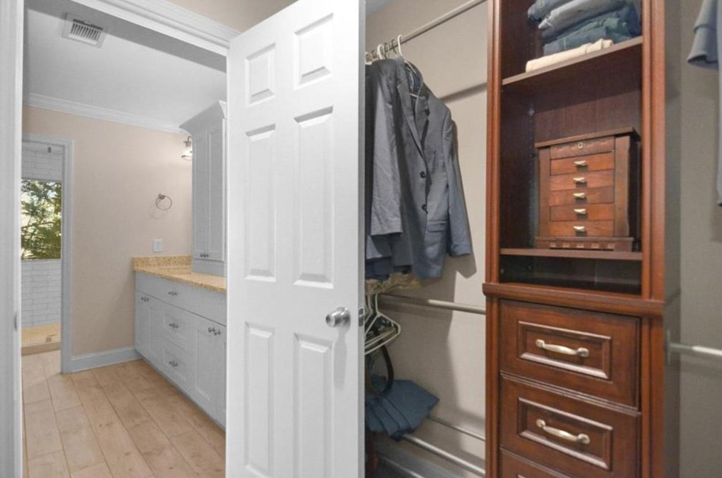 535 Putters Ct, Alpharetta GA  30022-5367 exterior