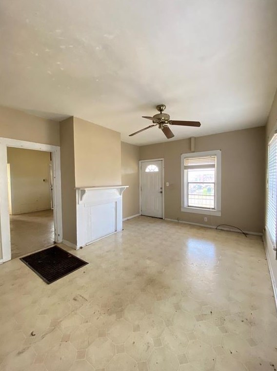 1 W 2nd Ave, Lindale, GA 30147