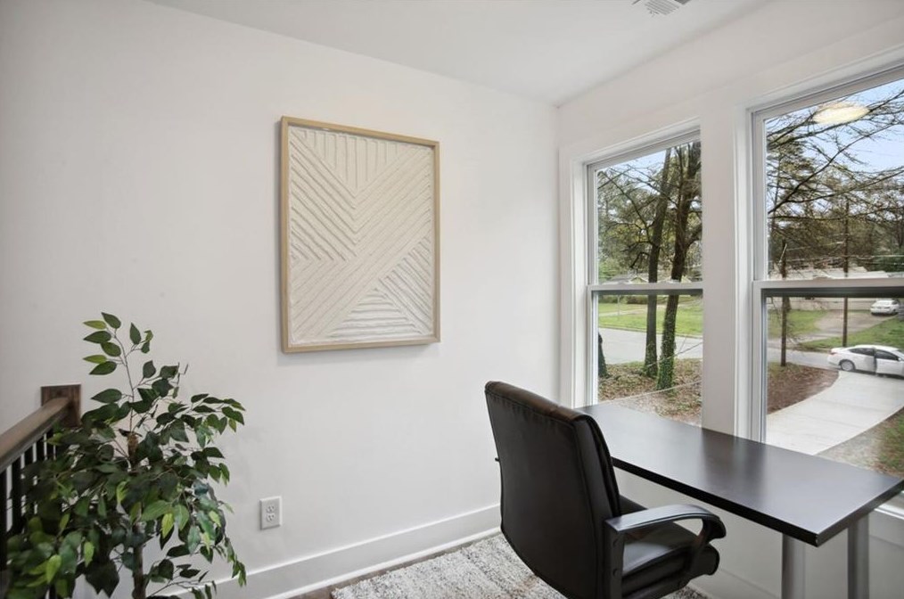 1375 Alverado Way, Decatur GA  30032-2927 exterior