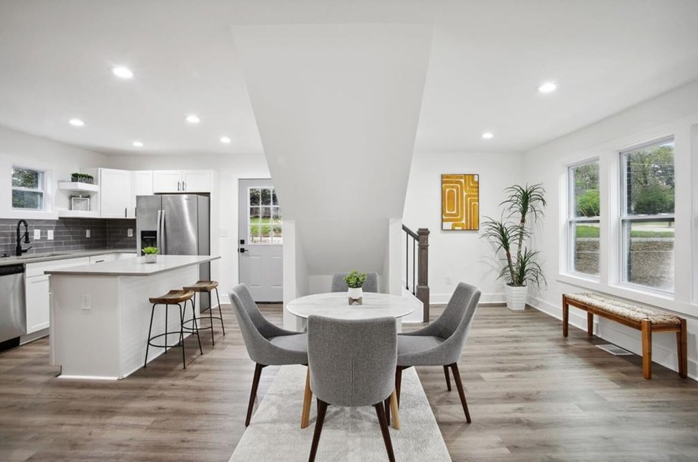 1375 Alverado Way, Decatur GA  30032-2927 exterior