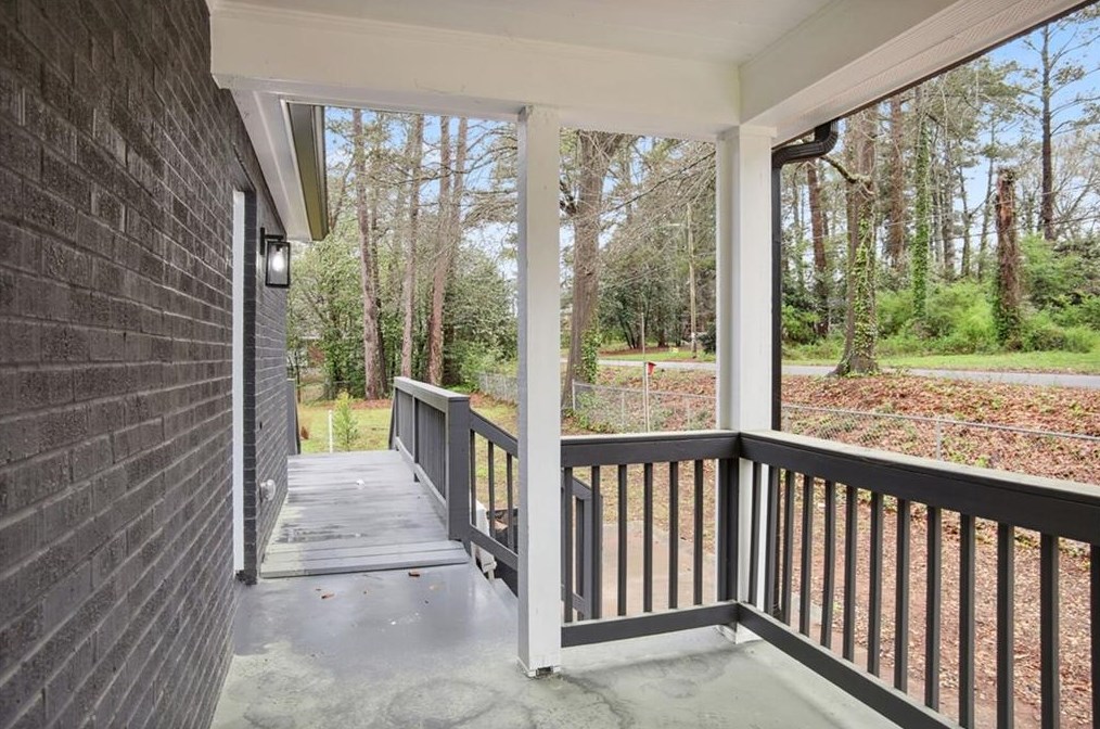 1375 Alverado Way, Decatur GA  30032-2927 exterior