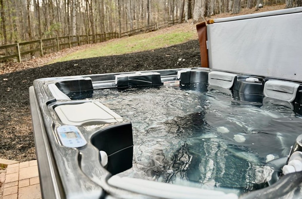 528 Homestead Dr, Dallas GA  30157-4631 exterior