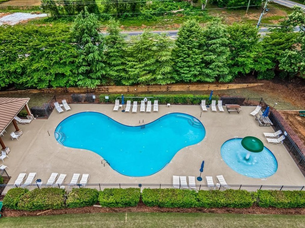 528 Homestead Dr, Dallas GA  30157-4631 exterior