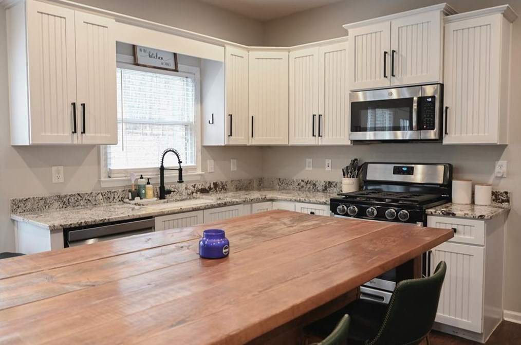 528 Homestead Dr, Dallas GA  30157-4631 exterior