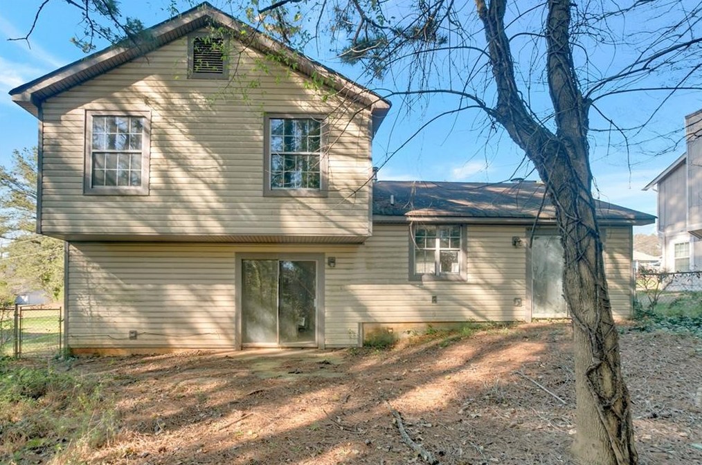 2457 Corner Shoals Dr, Decatur GA  30034-1224 exterior