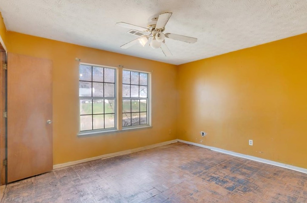 2457 Corner Shoals Dr, Decatur GA  30034-1224 exterior