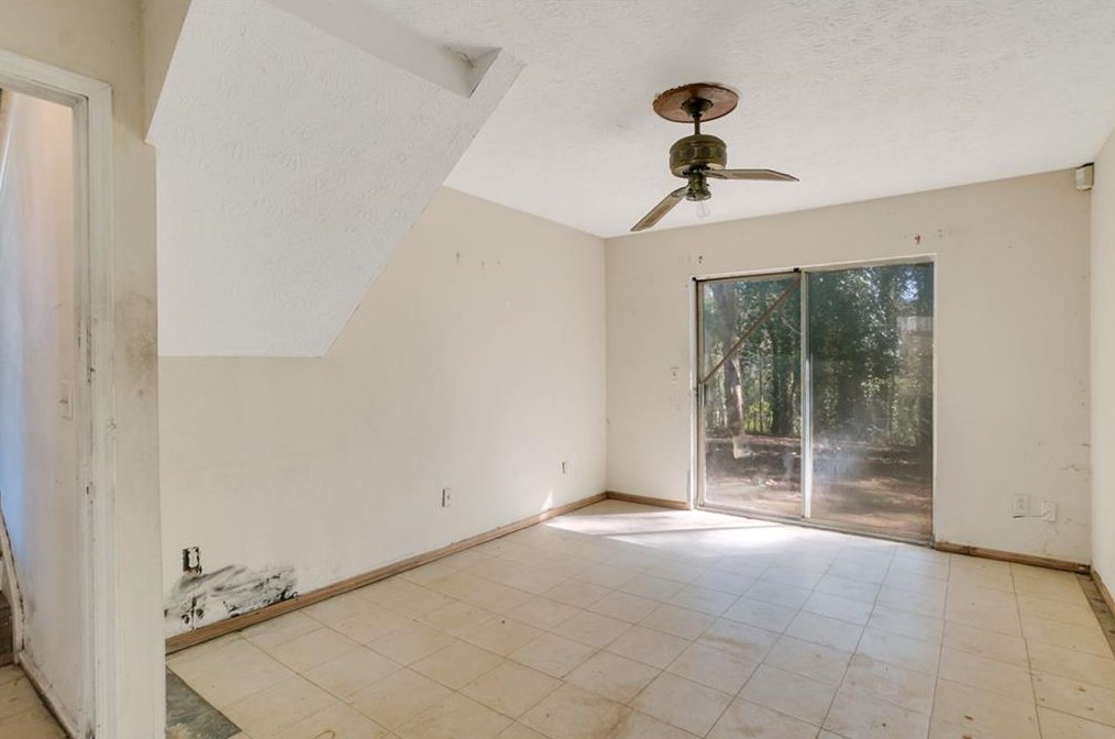 2457 Corner Shoals Dr, Decatur GA  30034-1224 exterior