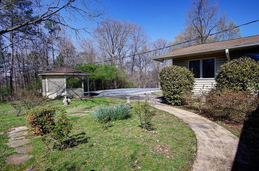 144 Devonwood Dr, Calhoun GA  30701-2026 exterior