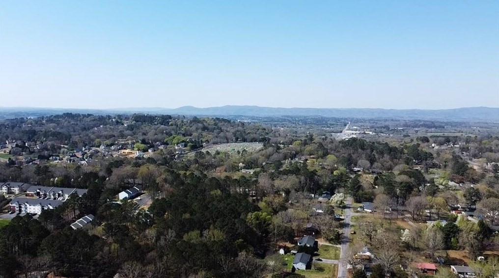 144 Devonwood Dr, Calhoun GA  30701-2026 exterior