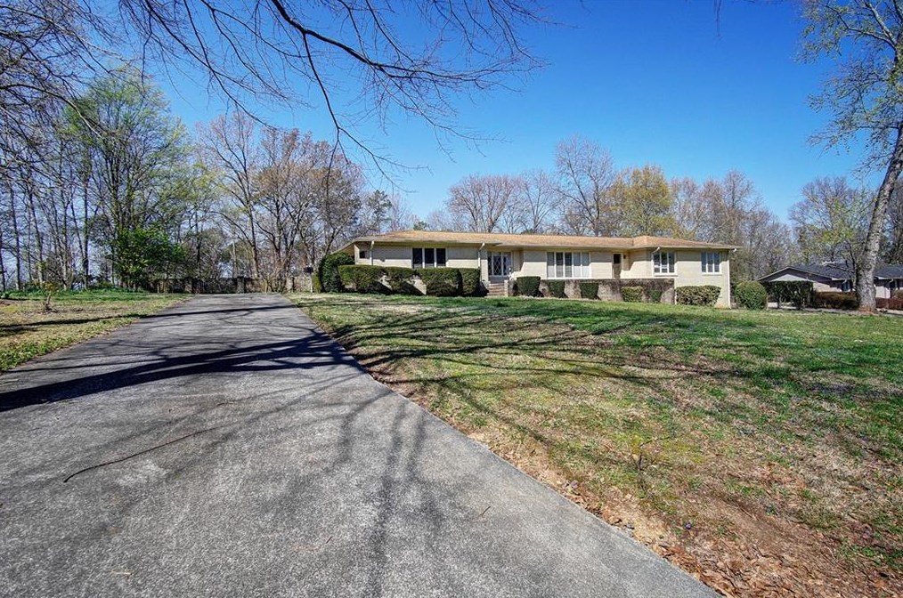 144 Devonwood Dr, Calhoun GA  30701-2026 exterior