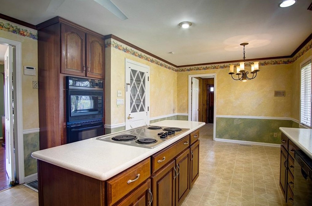 144 Devonwood Dr, Calhoun GA  30701-2026 exterior