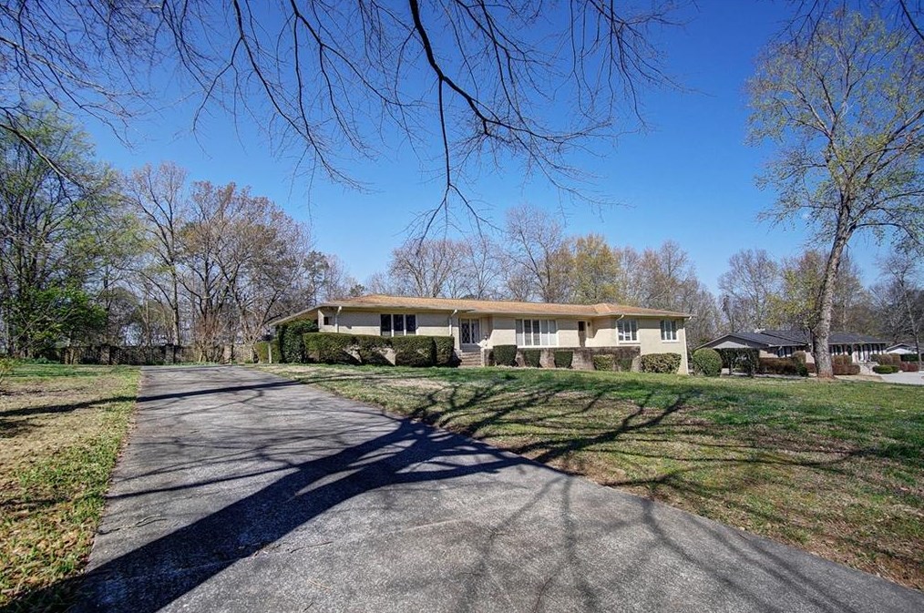 144 Devonwood Dr, Calhoun, GA 30701-2026