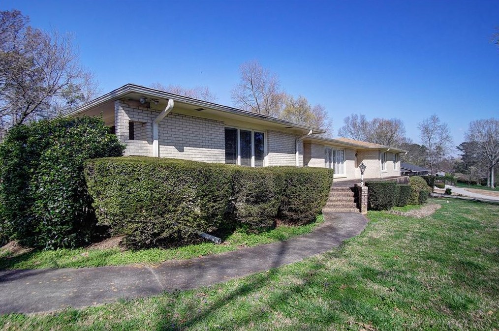 144 Devonwood Dr, Calhoun GA  30701-2026 exterior