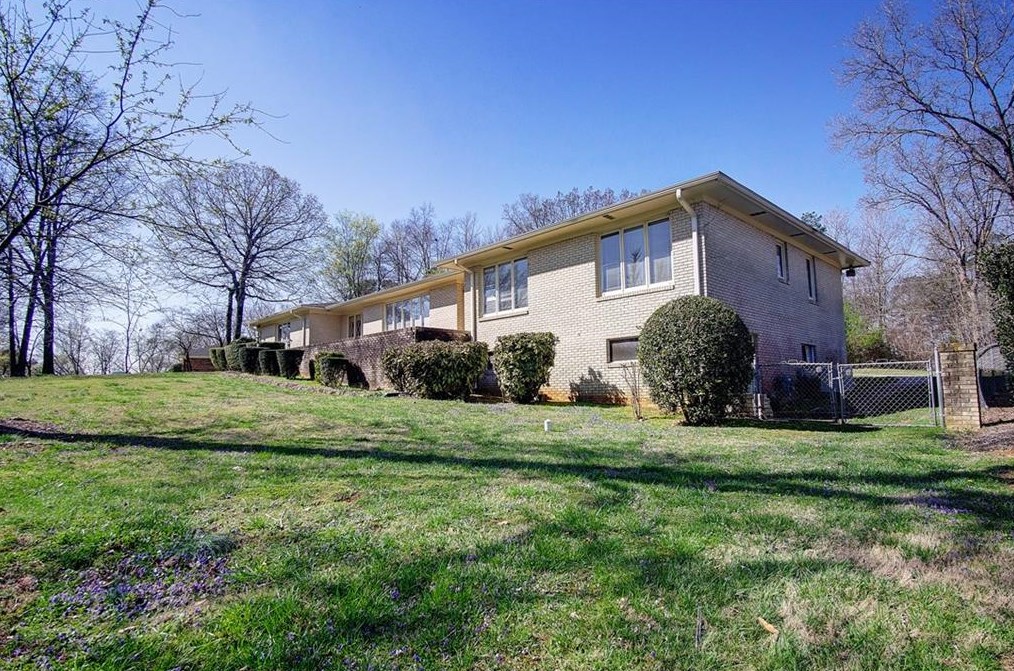 144 Devonwood Dr, Calhoun GA  30701-2026 exterior