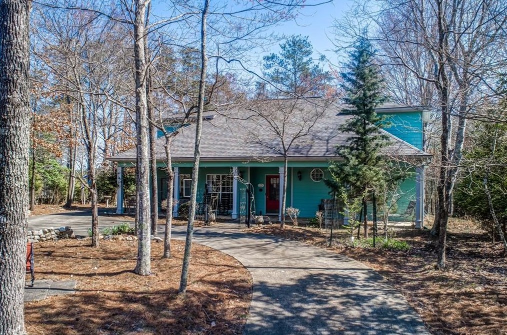 145 Corner Oak Ct, Waleska, GA 30183