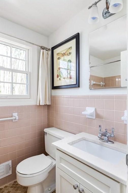 2828 Delcourt Dr, Decatur GA  30033-2440 exterior