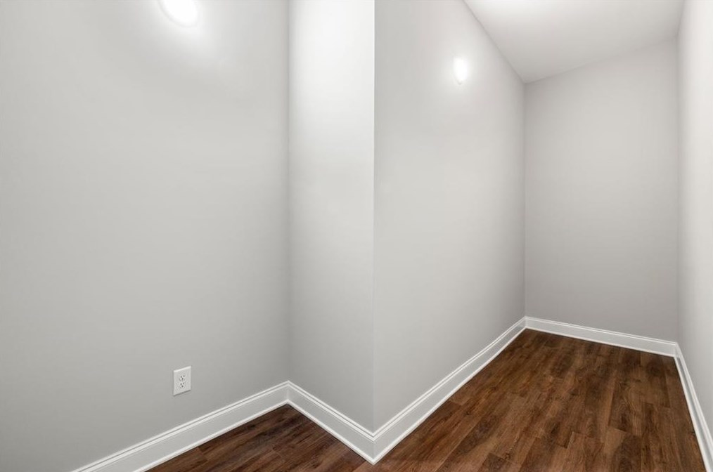 250 Lake Dr, Decatur GA  30030-3526 exterior