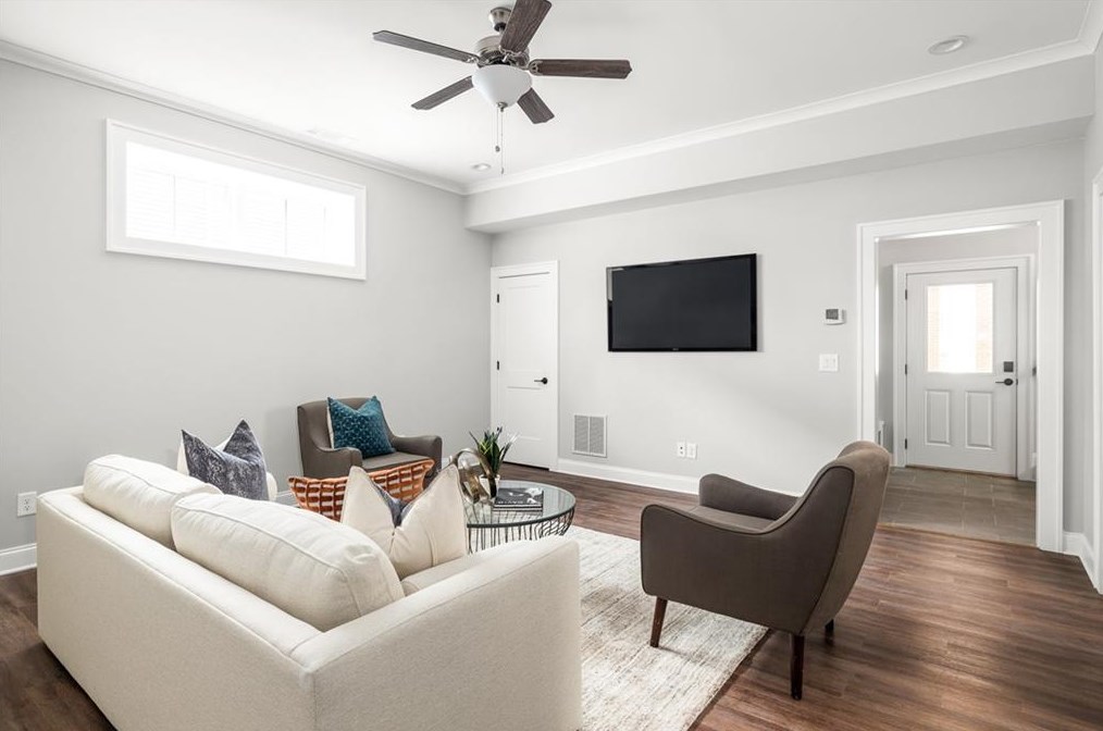 250 Lake Dr, Decatur GA  30030-3526 exterior