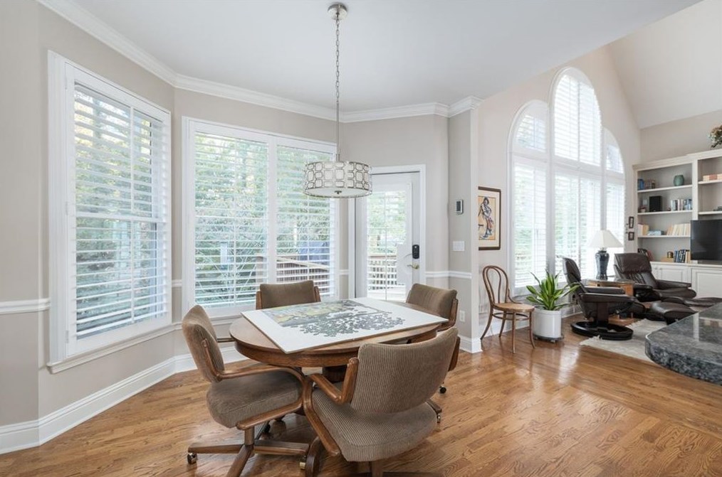 1567 Reserve Cir, Decatur GA  30033-1538 exterior