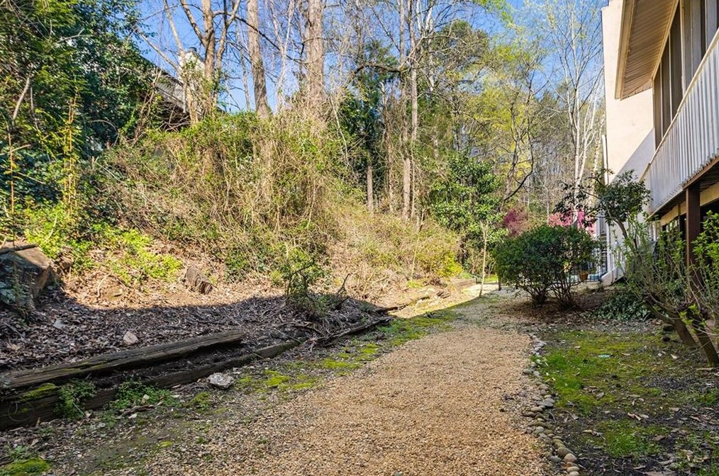 3004 Vinings Ferry Dr, Atlanta GA  30339-4300 exterior