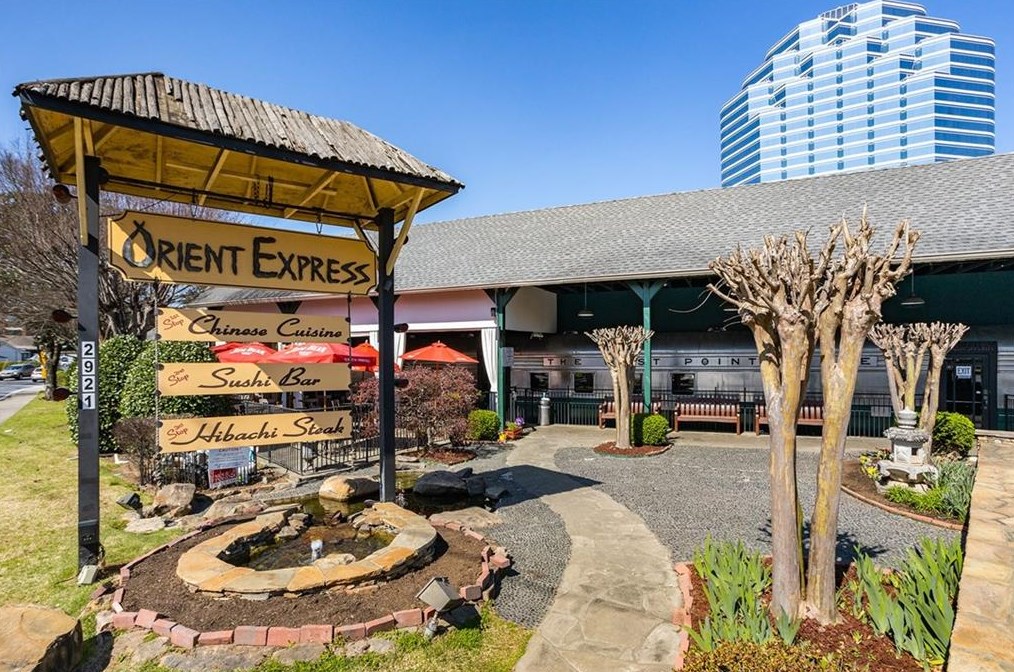 3004 Vinings Ferry Dr, Atlanta GA  30339-4300 exterior