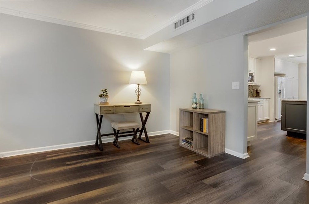 3004 Vinings Ferry Dr, Atlanta GA  30339-4300 exterior