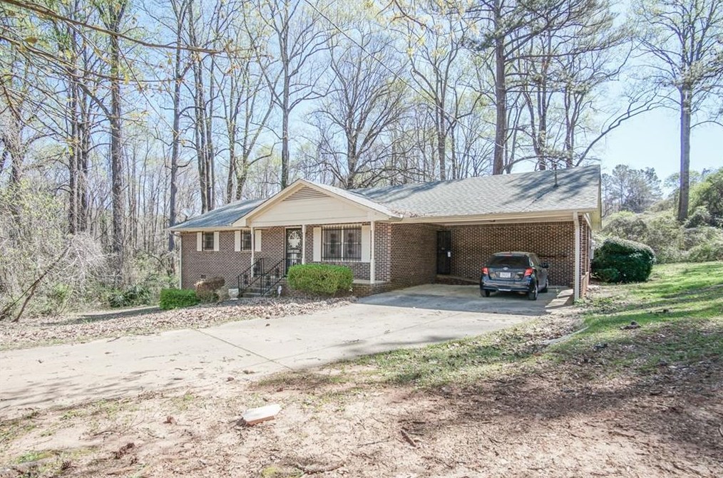441 Northwoods Dr, Griffin, GA 30223-1250