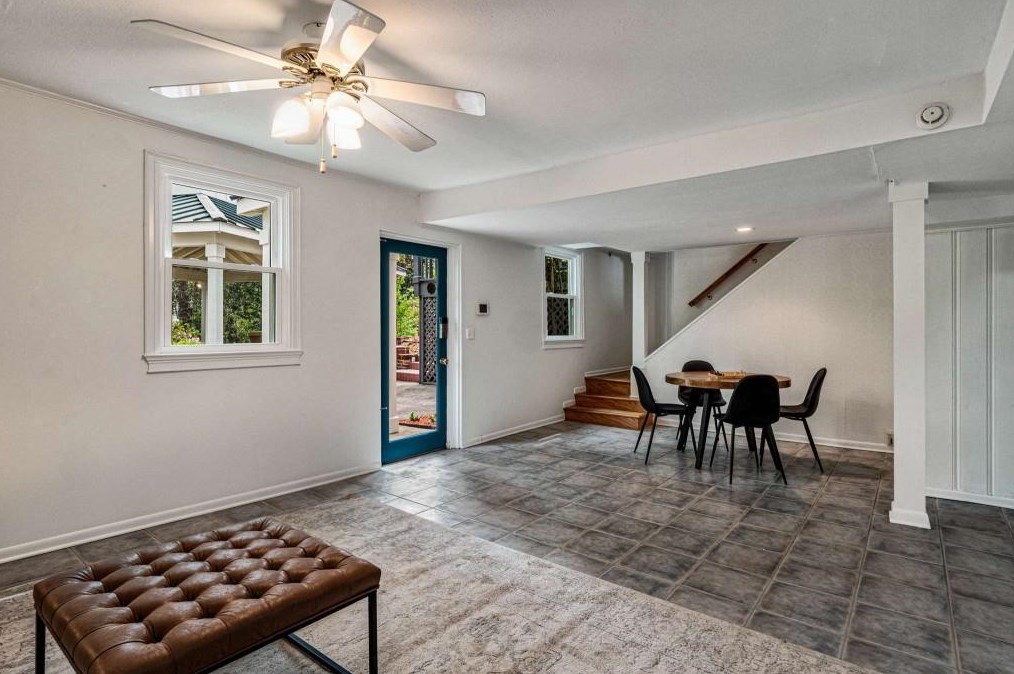347 Old Ivy Rd, Atlanta GA  30342-4545 exterior