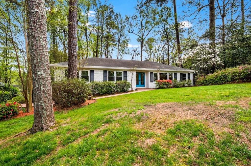 347 Old Ivy Rd, Atlanta, GA 30342-4545