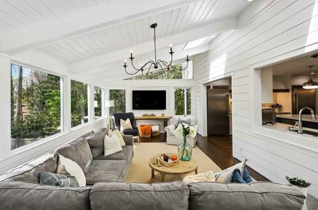 6230 Mountain Brook Way, Atlanta GA  30328-3610 exterior