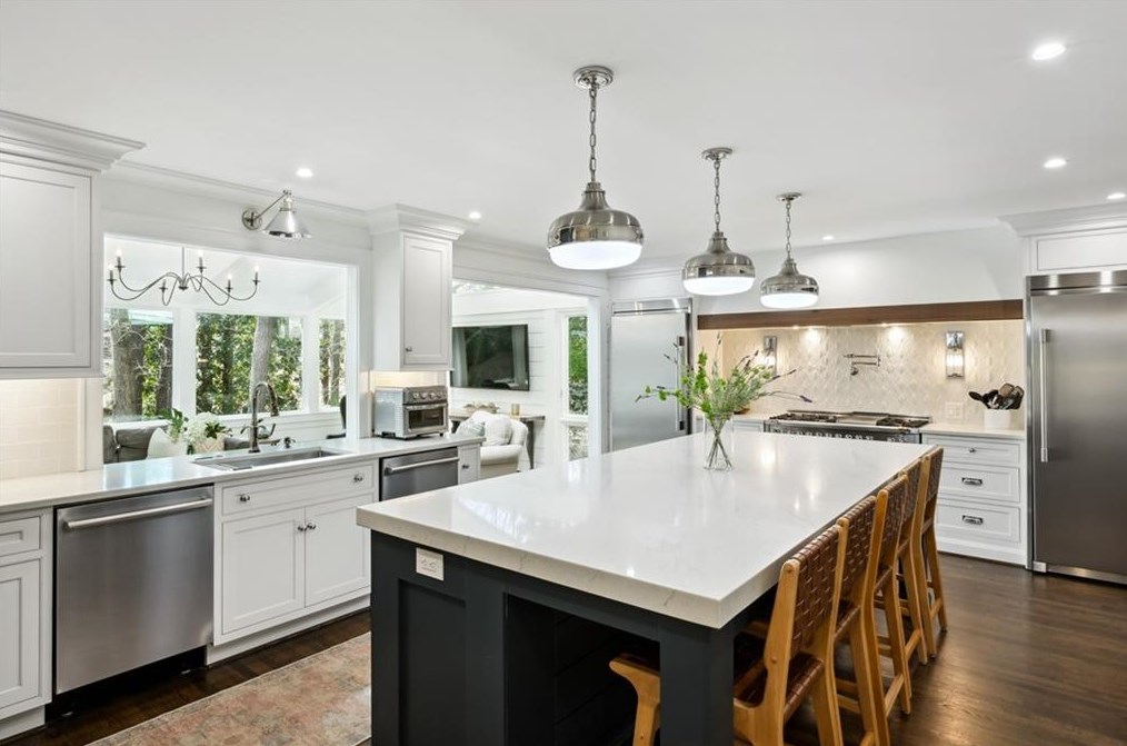 6230 Mountain Brook Way, Atlanta GA  30328-3610 exterior