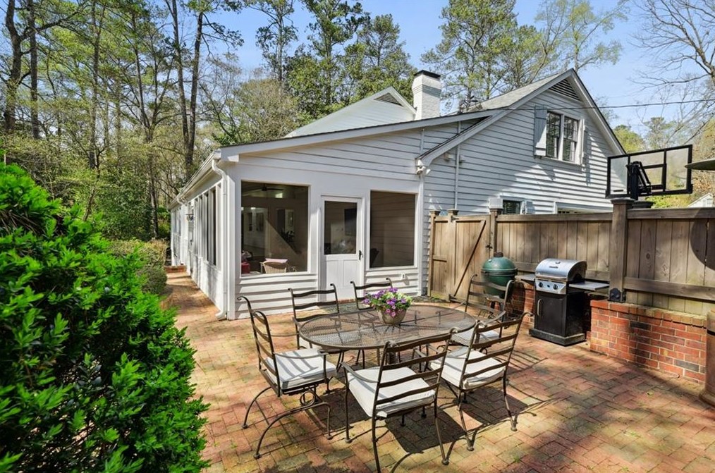 6230 Mountain Brook Way, Atlanta GA  30328-3610 exterior