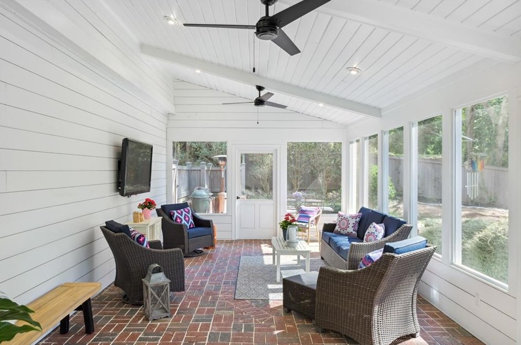 6230 Mountain Brook Way, Atlanta GA  30328-3610 exterior