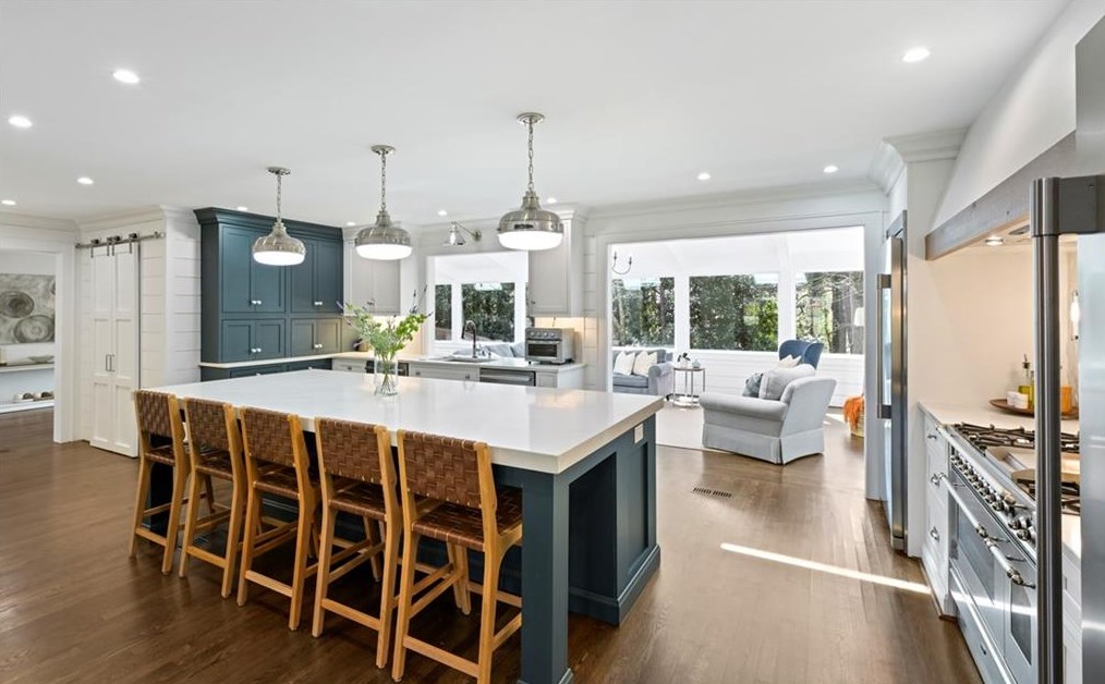 6230 Mountain Brook Way, Atlanta GA  30328-3610 exterior