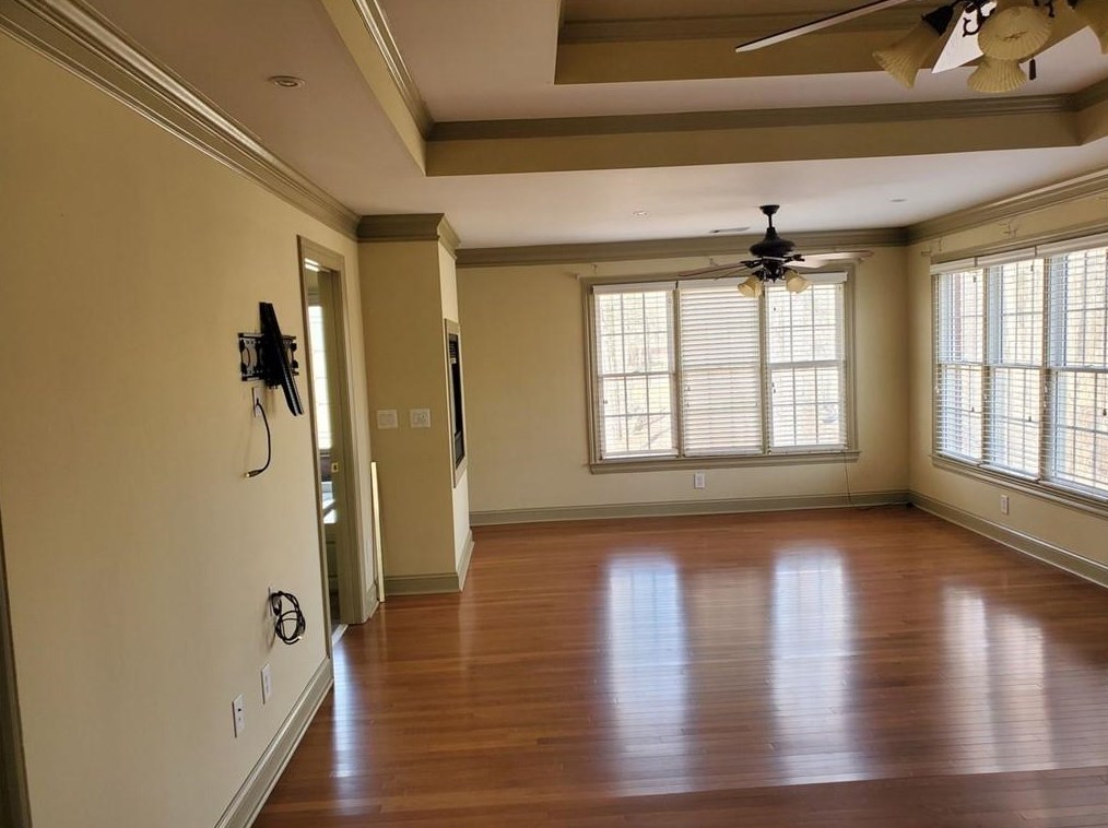 2911 Loch Lomond Dr, Conyers, GA 30094