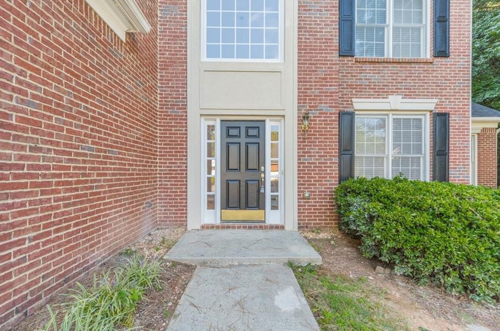 11555 Vista Forest Dr, Alpharetta, GA 30005