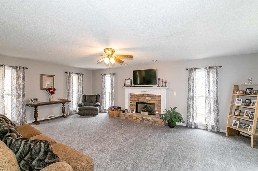 142 Vincent Ct, Dallas GA  30157-7222 exterior