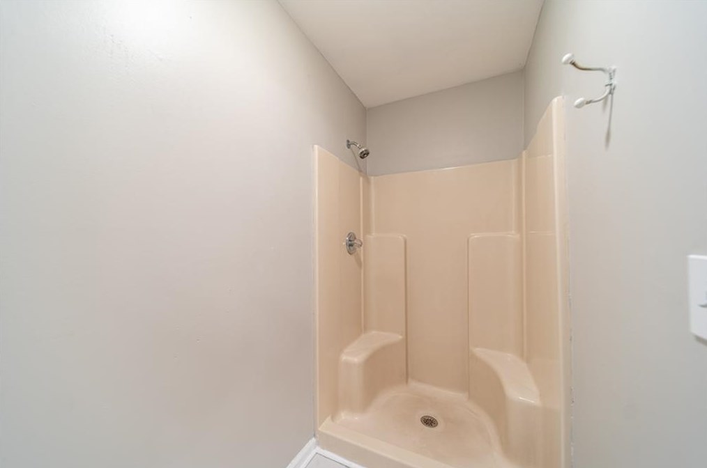 121 Ison Woods Ct, Griffin GA  30224-8911 exterior