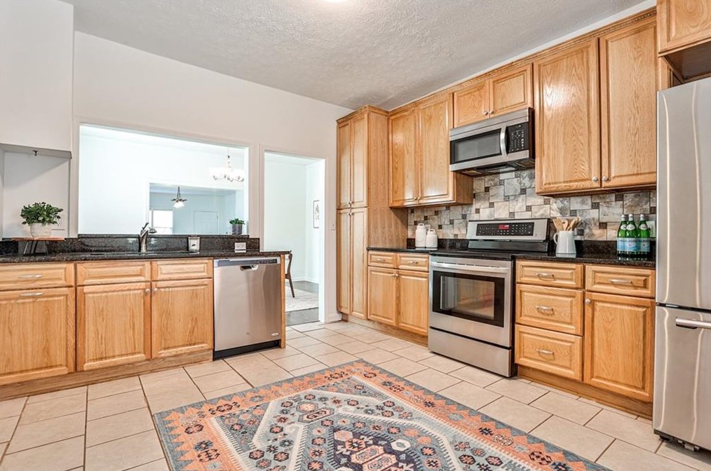 2896 Toney Dr, Decatur GA  30032-5751 exterior