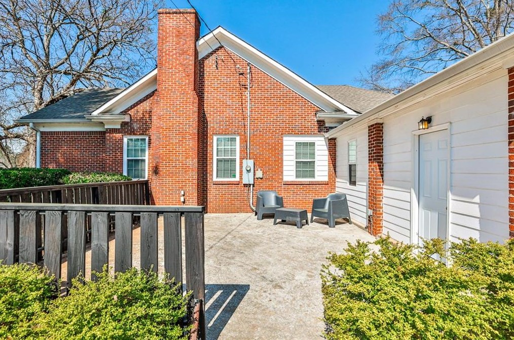 2896 Toney Dr, Decatur GA  30032-5751 exterior