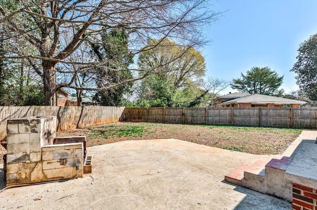 2896 Toney Dr, Decatur GA  30032-5751 exterior