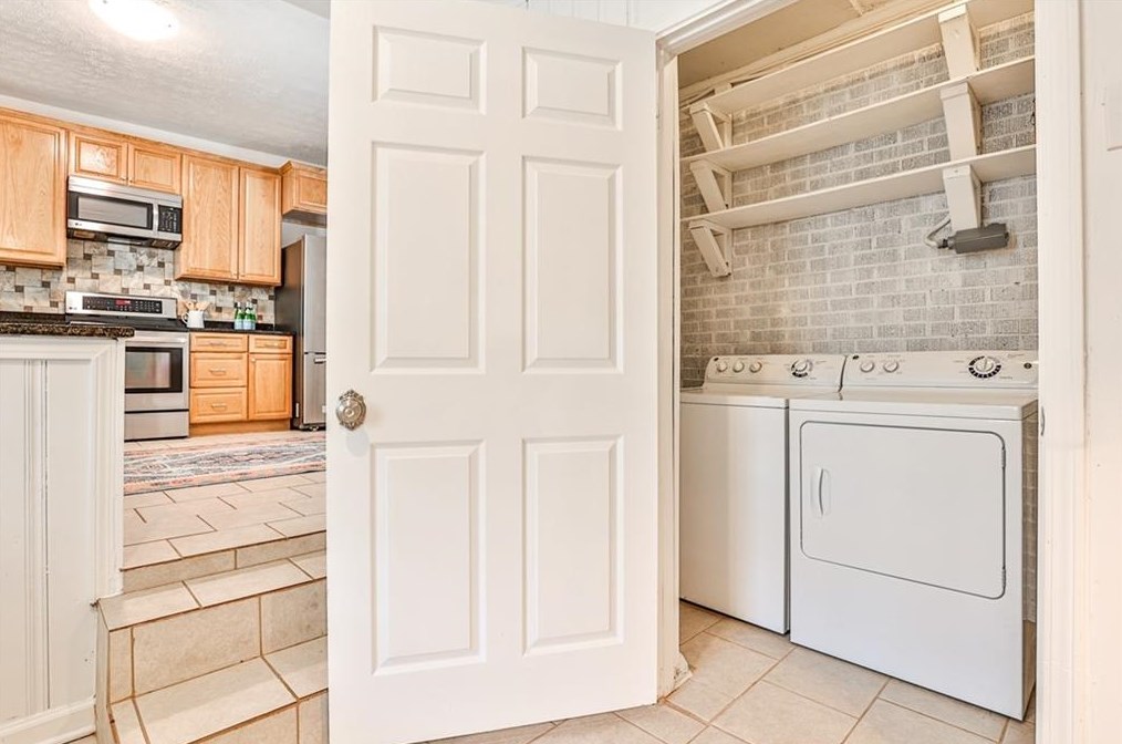 2896 Toney Dr, Decatur GA  30032-5751 exterior