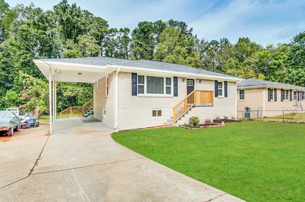 3204 Robin Rd, Decatur GA  30032-3720 exterior