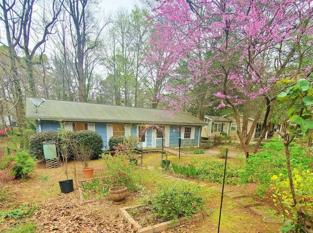 933 Verdi Way, Clarkston, GA 30021