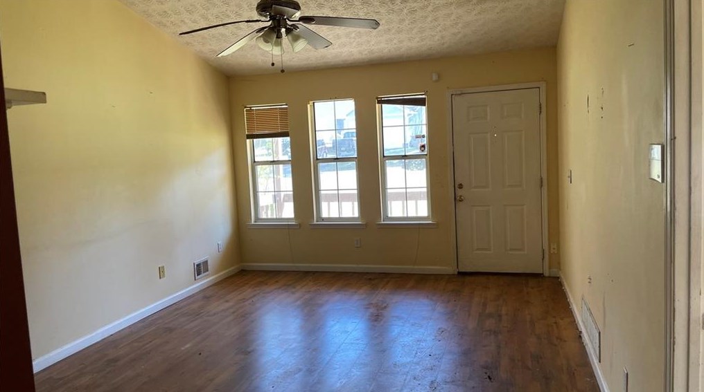 2714 Plantation Dr, Jonesboro, GA 30236-2819