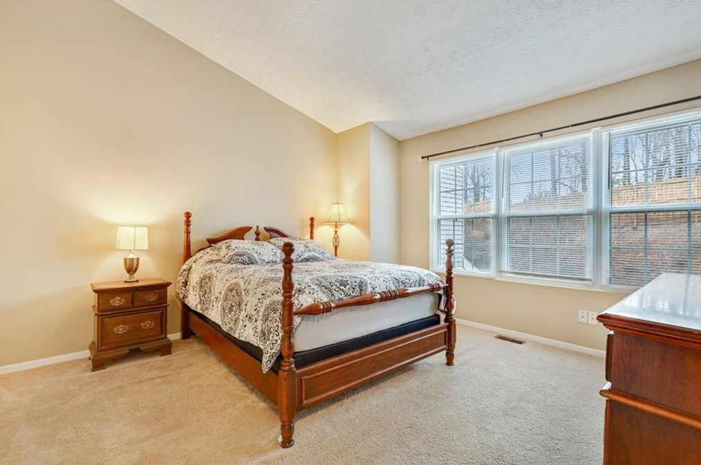 3994 Wolcott Cir, Atlanta GA  30340-4245 exterior