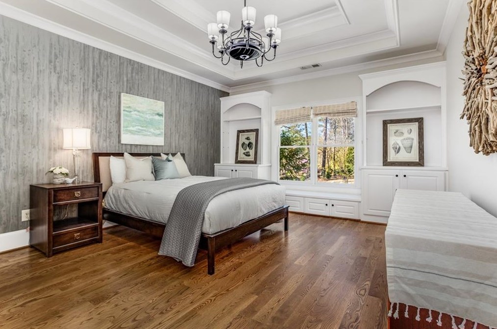 1238 Basnett Dr, Alpharetta GA  30004-0882 exterior